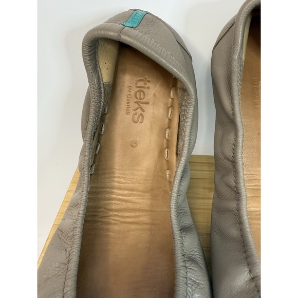 Tieks‎ Womens Size 9 Taupe Neutral Leather Slip On Ballet Flats Travel Shoes - Picture 3 of 10